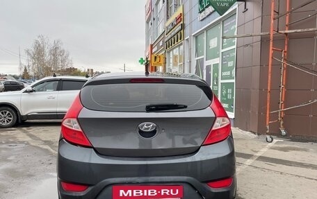 Hyundai Solaris II рестайлинг, 2011 год, 420 000 рублей, 2 фотография