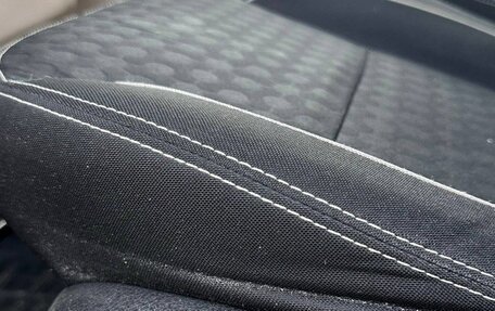 Renault Logan II, 2018 год, 745 000 рублей, 10 фотография