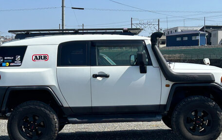 Toyota FJ Cruiser, 2013 год, 2 000 000 рублей, 4 фотография