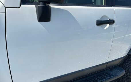 Toyota FJ Cruiser, 2013 год, 2 000 000 рублей, 20 фотография