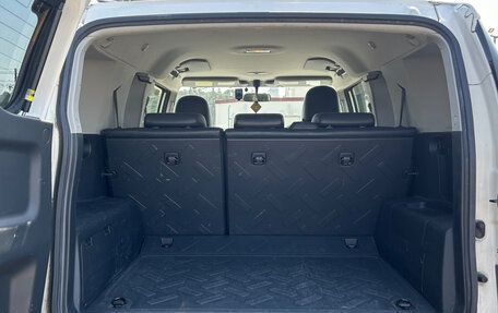 Toyota FJ Cruiser, 2013 год, 2 000 000 рублей, 25 фотография