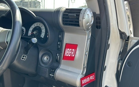 Toyota FJ Cruiser, 2013 год, 2 000 000 рублей, 22 фотография