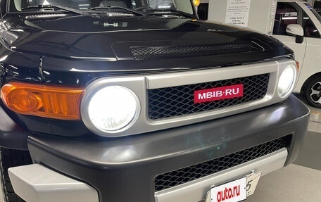 Toyota FJ Cruiser, 2013 год, 2 000 000 рублей, 4 фотография