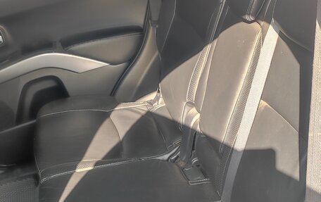 Mitsubishi Outlander III рестайлинг 3, 2007 год, 1 200 000 рублей, 8 фотография