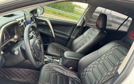 Toyota RAV4, 2014 год, 1 600 000 рублей, 9 фотография