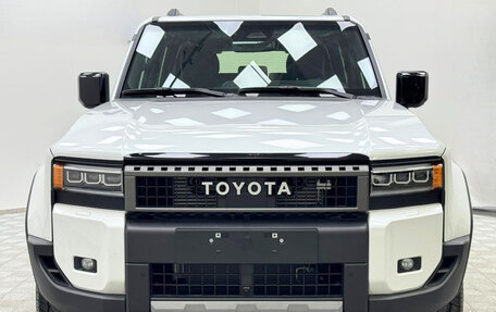 Toyota Land Cruiser Prado, 2024 год, 10 300 000 рублей, 1 фотография