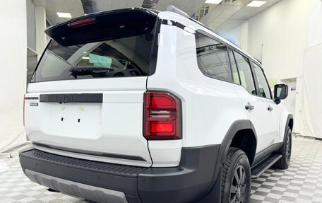 Toyota Land Cruiser Prado, 2024 год, 10 300 000 рублей, 4 фотография