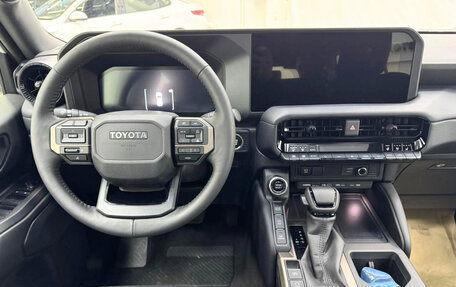 Toyota Land Cruiser Prado, 2024 год, 10 300 000 рублей, 5 фотография