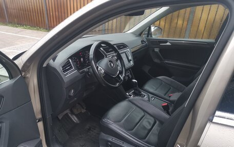 Volkswagen Tiguan II, 2017 год, 2 550 000 рублей, 6 фотография