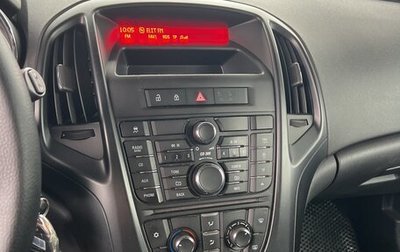 Opel Astra J, 2011 год, 625 000 рублей, 1 фотография