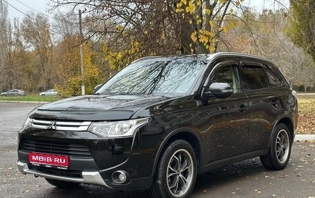 Mitsubishi Outlander III рестайлинг 3, 2014 год, 1 480 000 рублей, 1 фотография
