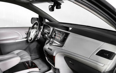 Toyota Sienna III, 2013 год, 1 999 000 рублей, 1 фотография