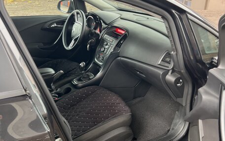 Opel Astra J, 2011 год, 625 000 рублей, 9 фотография