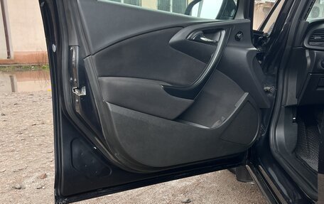 Opel Astra J, 2011 год, 625 000 рублей, 12 фотография