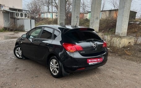 Opel Astra J, 2011 год, 625 000 рублей, 15 фотография