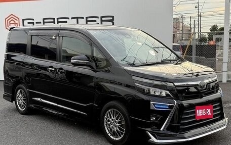 Toyota Voxy III, 2021 год, 1 910 007 рублей, 1 фотография