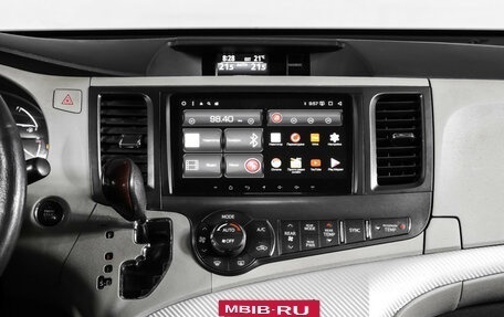 Toyota Sienna III, 2013 год, 1 999 000 рублей, 6 фотография