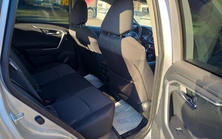 Toyota RAV4, 2021 год, 3 585 000 рублей, 11 фотография