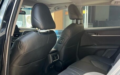 Toyota Camry, 2021 год, 2 080 000 рублей, 3 фотография