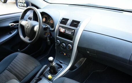 Toyota Corolla, 2011 год, 1 100 000 рублей, 15 фотография