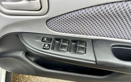 Nissan Wingroad III, 2003 год, 460 000 рублей, 9 фотография