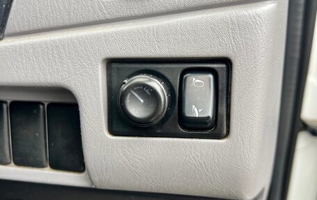 Nissan Wingroad III, 2003 год, 460 000 рублей, 10 фотография