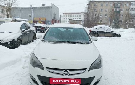 Opel Astra J, 2014 год, 990 000 рублей, 3 фотография