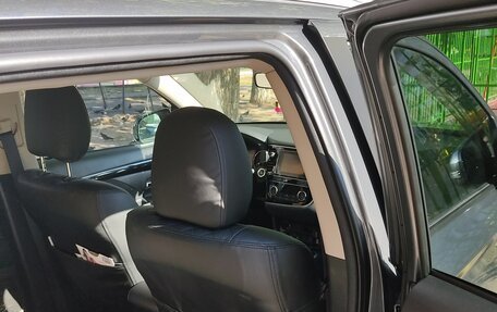 Mitsubishi Outlander III рестайлинг 3, 2019 год, 2 300 000 рублей, 18 фотография