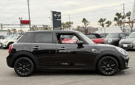 MINI Hatch, 2018 год, 850 000 рублей, 4 фотография