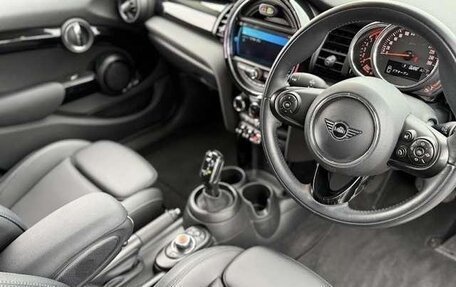 MINI Hatch, 2018 год, 850 000 рублей, 10 фотография