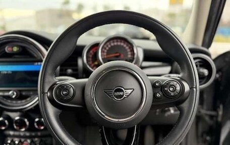 MINI Hatch, 2018 год, 850 000 рублей, 9 фотография