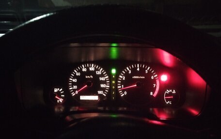 Nissan Avenir II, 1999 год, 340 000 рублей, 11 фотография