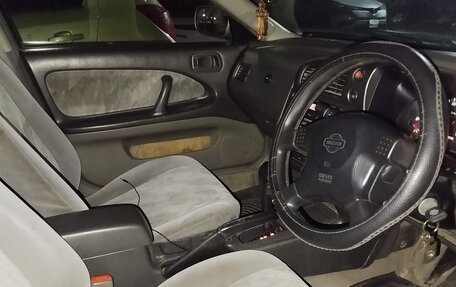 Nissan Avenir II, 1999 год, 340 000 рублей, 10 фотография