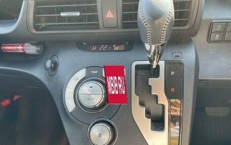 Toyota Sienta II, 2022 год, 1 232 000 рублей, 8 фотография