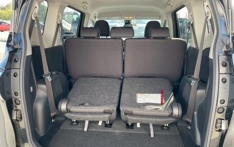 Toyota Sienta II, 2022 год, 1 232 000 рублей, 18 фотография