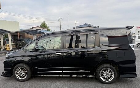 Toyota Voxy III, 2021 год, 1 910 007 рублей, 4 фотография