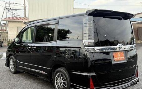 Toyota Voxy III, 2021 год, 1 910 007 рублей, 5 фотография