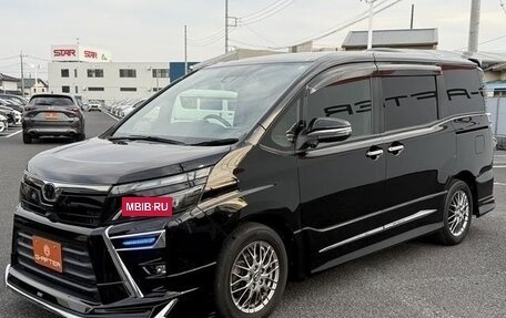 Toyota Voxy III, 2021 год, 1 910 007 рублей, 3 фотография