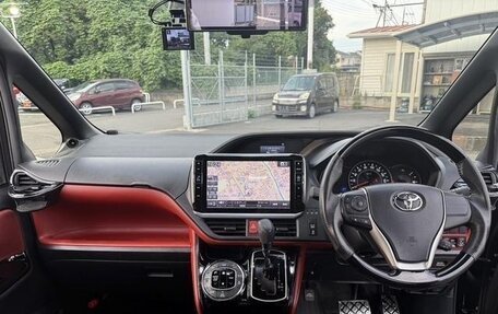 Toyota Voxy III, 2021 год, 1 910 007 рублей, 21 фотография