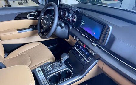 KIA Carnival, 2022 год, 5 250 000 рублей, 10 фотография