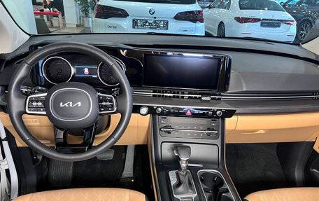 KIA Carnival, 2022 год, 5 250 000 рублей, 19 фотография