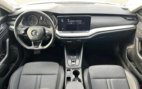 Skoda Octavia IV, 2021 год, 1 580 000 рублей, 10 фотография