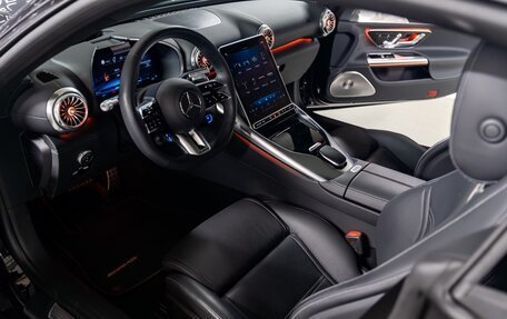 Mercedes-Benz AMG GT, 2023 год, 25 500 000 рублей, 23 фотография