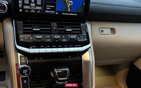 Toyota Land Cruiser, 2021 год, 12 500 000 рублей, 14 фотография