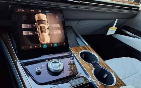 Cadillac Escalade V, 2025 год, 24 601 476 рублей, 12 фотография