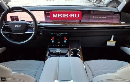 Cadillac Escalade V, 2025 год, 24 601 476 рублей, 8 фотография