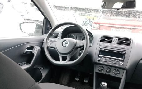 Volkswagen Polo VI (EU Market), 2016 год, 1 300 000 рублей, 9 фотография