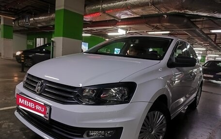 Volkswagen Polo VI (EU Market), 2016 год, 1 300 000 рублей, 2 фотография