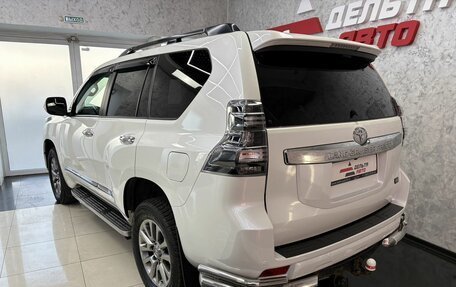 Toyota Land Cruiser Prado 150 рестайлинг 2, 2017 год, 4 600 000 рублей, 3 фотография