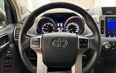 Toyota Land Cruiser Prado 150 рестайлинг 2, 2017 год, 4 600 000 рублей, 18 фотография